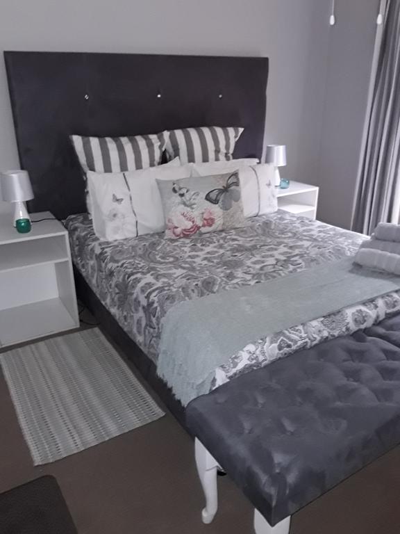 Guesthouse 80 On Main Knysna Bagian luar foto