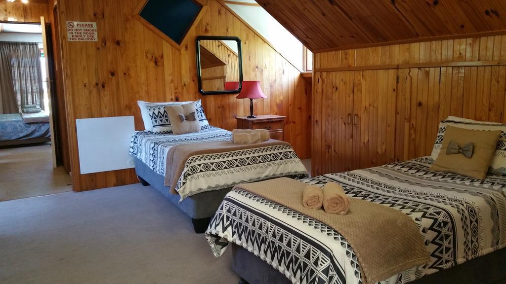 Guesthouse 80 On Main Knysna Bagian luar foto